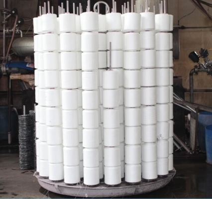 Yizheng Fiber Material 302 402 502 স্পুন পলিস্টার গার্ন সেলাইয়ের থ্রেড প্রস্তুতকারক চীন
