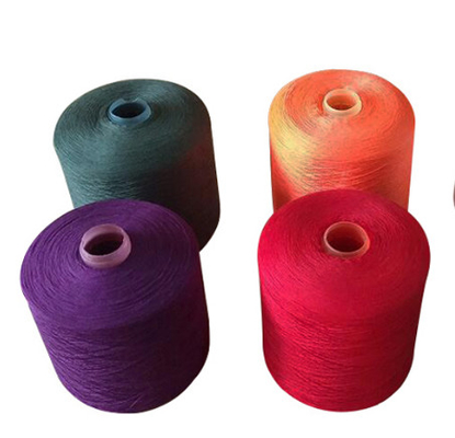 কালো লাল নীল ধূসর সবুজ সাদা রঙিন যন্ত্র 100% কোর spun পলিস্টার থ্রেড 40s/2