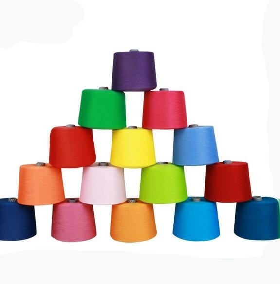 রঙিন ১০০% পলিয়েস্টার ডাইড স্পুন সুতা ২০/২, ৩০/২, ৪০/২ বোনা এবং সেলাইয়ের জন্য
